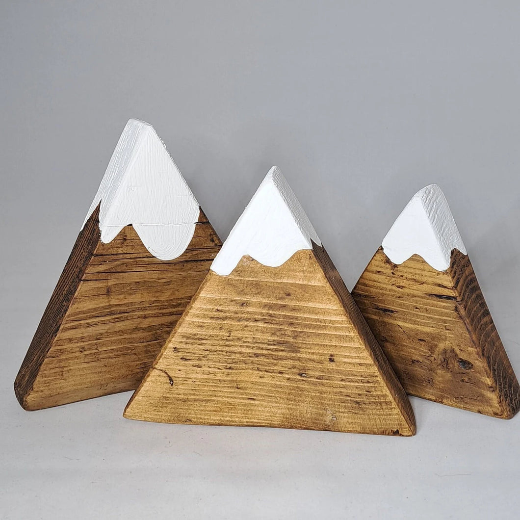 Wooden Mountain Snow Scene | Christmas Snow Scene